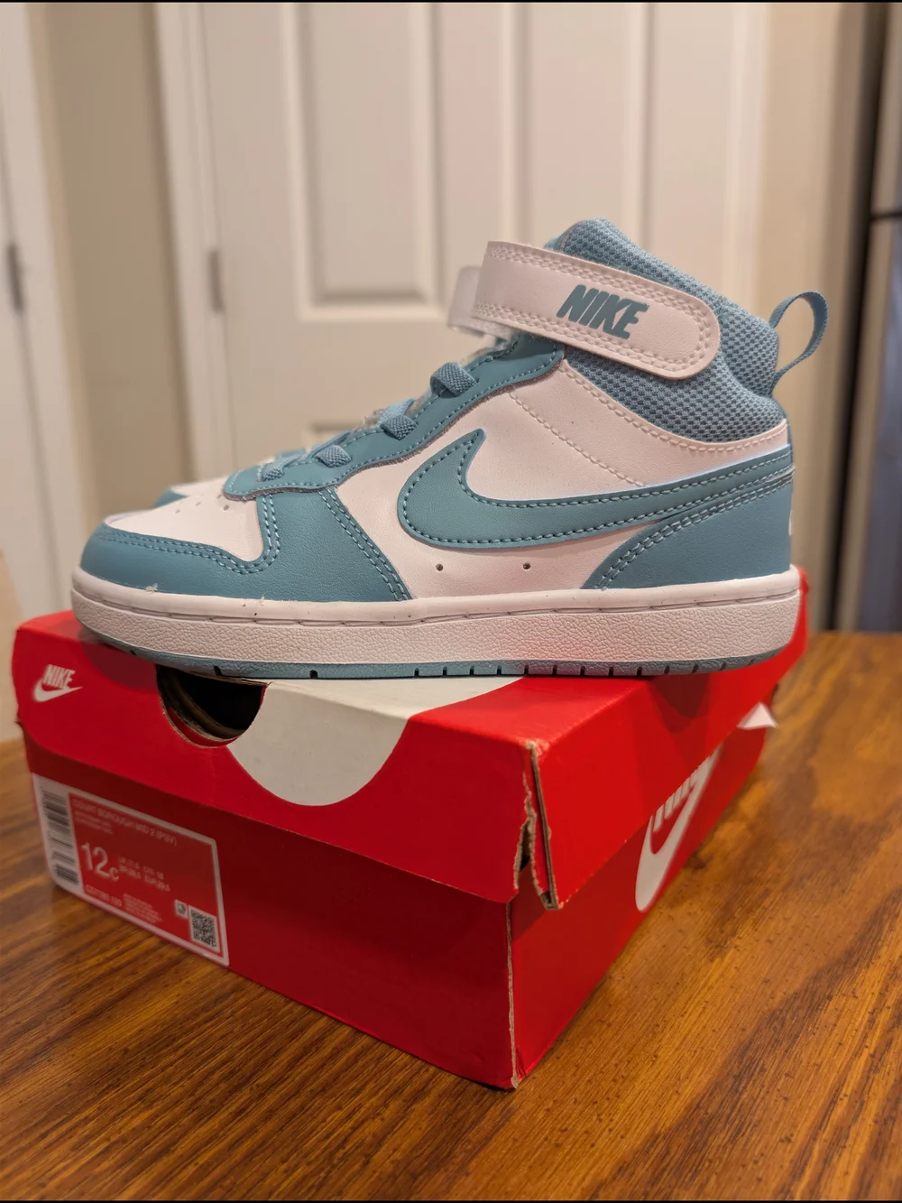 Nike Court Borough Kids'  Mid-Top Sneakers in Light Blue and White 